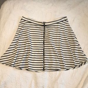 American Eagle Ivory & Black Striped Skater Skirt with Exposed Front Zipper, L
